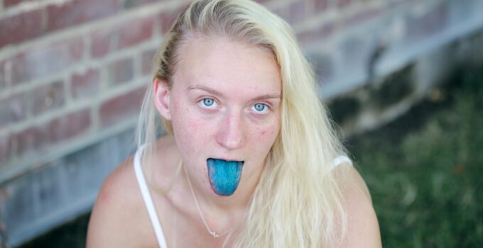 LiveGood Methylene Blue tongue